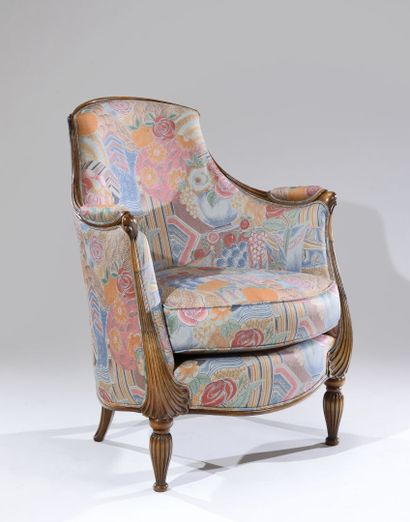 null In the taste of Paul Follot

Work of the 1940's

Large armchair with gaudron...