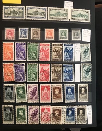 null Ensemble de 4 albums de timbres :

Quatre volumes * France, période semi-moderne...
