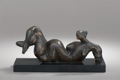 null Henri LAURENS (1885-1954)

Métamorphose, 1940

Épreuve en bronze à patine brune,...