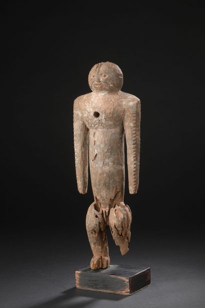 null Statue Yoba, frontière Nigéria-Bénin 

H. 34,5 cm



Provenance : 

Marceau...