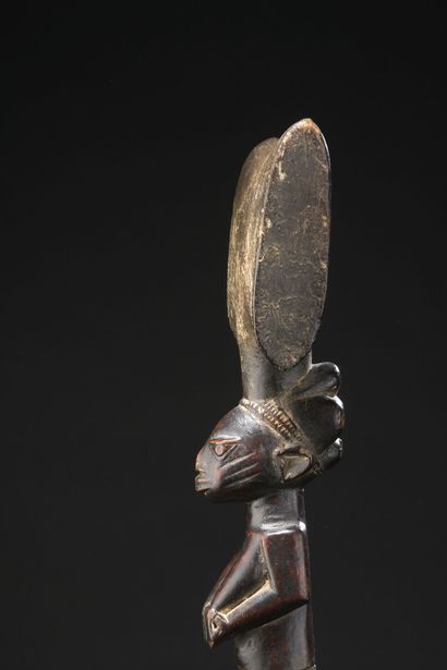 null Sceptre Oshe Shango

Yoruba, Nigéria 

H. 53,5 cm 



Provenance : 

Hubert...
