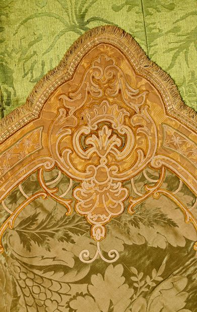 null Curtain in green damask Louis XV style, late nineteenth century.

Drawing at...