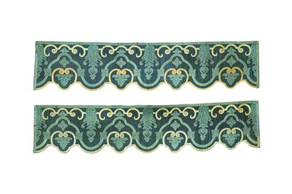 null Two slopes of bed canopy or valances in embroidery of application, Louis XIV...