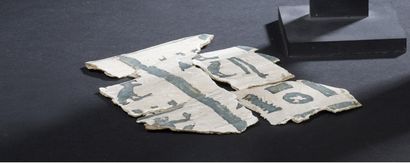 EGYPTE, Basse Epoque 
Fragments de cartonnage...