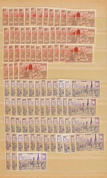 Petit album de stock de timbres français...