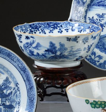 null CHINE, Compagnie des Indes - Fin du XVIIIe siècle

Coupe en porcelaine, à décor...