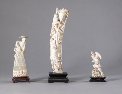 null ** CHINE, Canton - Vers 1900

Lot de trois sujets en ivoire sculpté, deux pêcheurs...