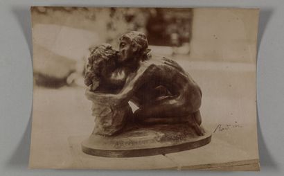 null RODIN, Auguste (1840-1917)]. Photographie originale d'un bronze des Métamorphoses...