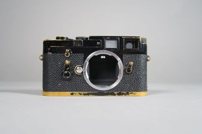 null Rare Leica M3 Black paint N° 1078584 fabriqué en 1963. Ernst Leitz GmbH Wetzlar....