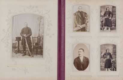 null France, vers 1890-1910

Album de famille composé d'images aux formats carte...