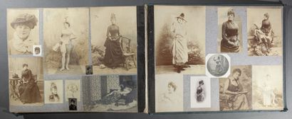 null Jubilation photographique 1870/1900

Formidable album contenant plus de trois-cent-cinquante...