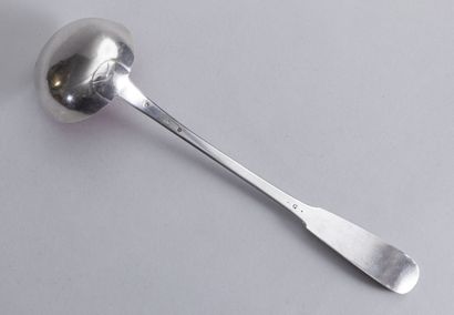 null Ladle in silver, engraved G

Marked: Vieillard (1819-1838)

Master-smith : Cincinnatus...