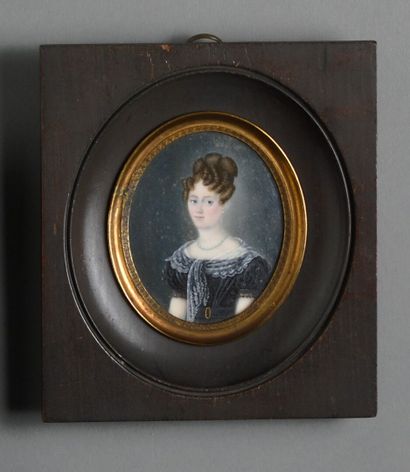 null Jean -Henri ROUST (1795 - 1838 )

Portrait de jeune femme en buste en robe noire...