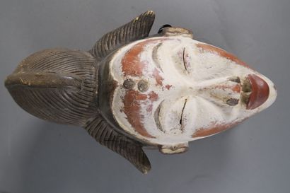 null Lot de masques et statuettes en bois comprenant : un masque Punnu du Gabon,...