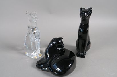 BACCARAT

Trois chats en cristal, deux debout,...