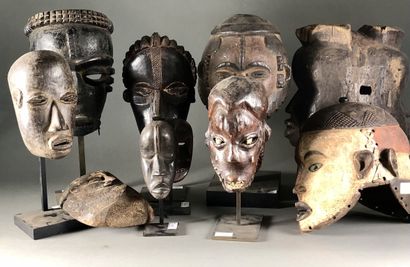 AFRIQUE

Réunion de dix masques dont Ibibio...