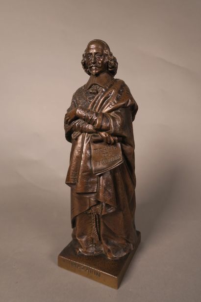D'après Pierre HEBERT (1804-1869)

Mazarin

Bronze...