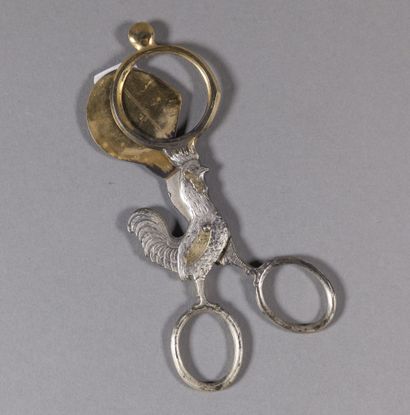 null Ciseau à oeuf en métal argenté doré à motif de coq 

L. 14,5 cm