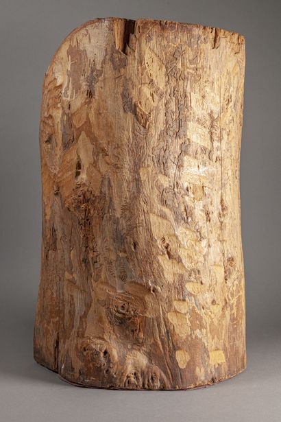 null Morley TROMAN (Né en 1928)

Nu féminin, les bras levés 

Sculpture en bois naturel...