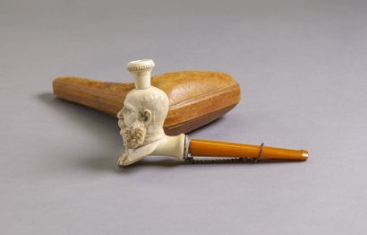 null AUSTRIA

Tobacco pipe, the carved meerschaum bowl representing Emperor Franz...
