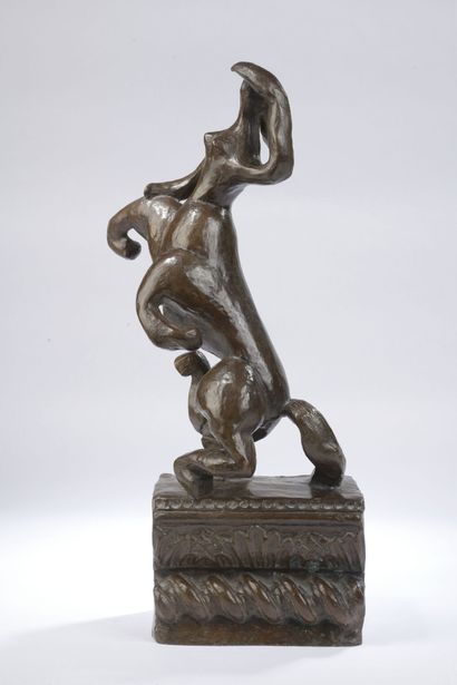 null Henri LAURENS (1885-1954)

La Centauresse, 1953

Épreuve en bronze à patine...