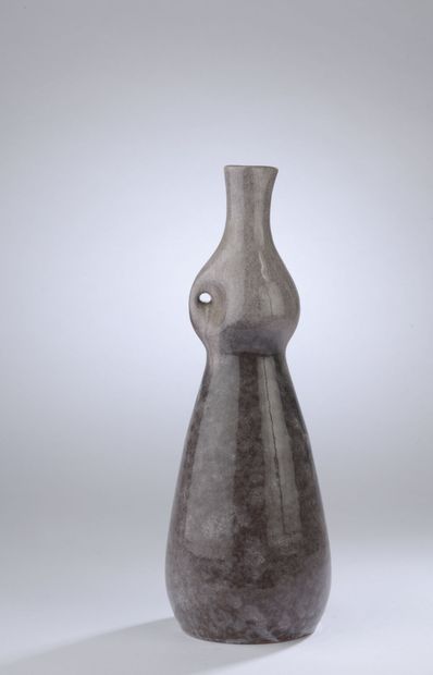 ACCOLAY (1945 -1983). 
Grand vase renflé...