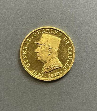 null Médaille commémorative en or jaune 21,6K (900°/°°) au profil du Général de Gaulle

Poids:...
