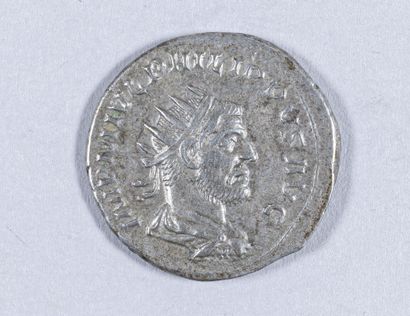 null Philippe II, antoninien pour les jeux séculaires de Rome, revers au lion, S...