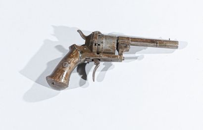 null France

Revolver à broche 7mm

Crosse bois, carcasse acier, à cadre fermé, manque...