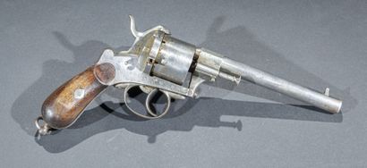 null France

Revolver type Lefaucheux 11 ou 12 mm

Crosse noyer, calotte à anneau,...