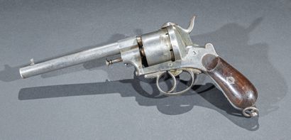 null France

Revolver type Lefaucheux 11 ou 12 mm

Crosse noyer, calotte à anneau,...