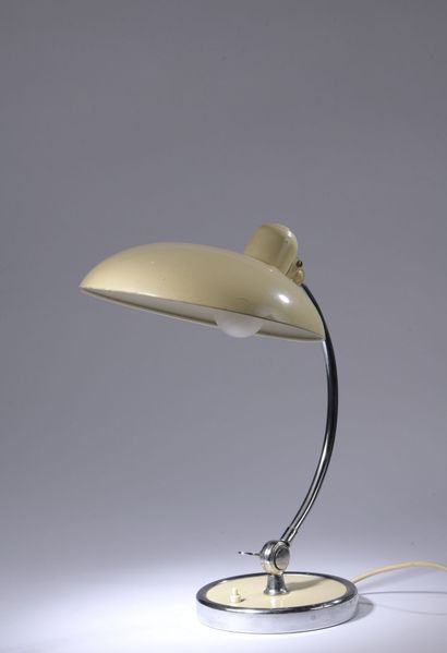 null Christian DELL (1893-1974)

Édition Kaiser Idell Original (circa 1935)

Lampe...