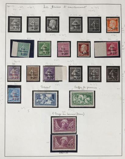 null Collection de France en 32 volumes avec de nombreux timbres classiques (certains...