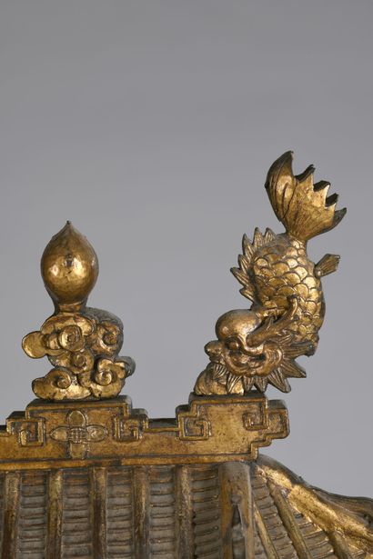 null Large architectural decoration in carved and gilded wood forming an animated...