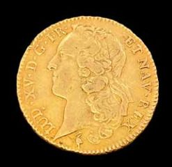 null FRANCE 
Une pièce en or double Louis XV au bandeau (1768)
Poids : 16,2 g 

Frais...