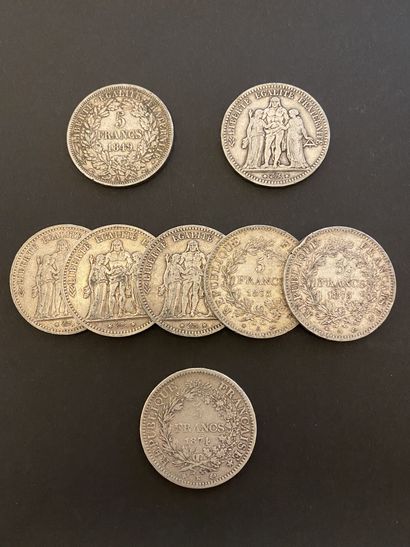 null FRANCE
Lot de huit pièces de 5 francs en argent (Hercule x 7 ; Cérès x 1)
Poids...