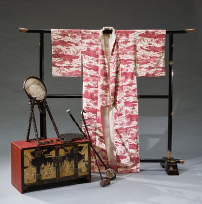 null JAPON - Période EDO (1603-1868) 

Kimonokake, porte-kimonos à double barre de...
