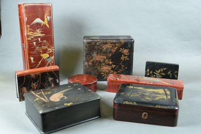 JAPON - XXe siècle 
Lot de huit boîtes de...