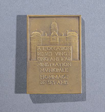 null Médaille rectangulaire en bronze à l'effigie du Président Édouard Herriot, maire...