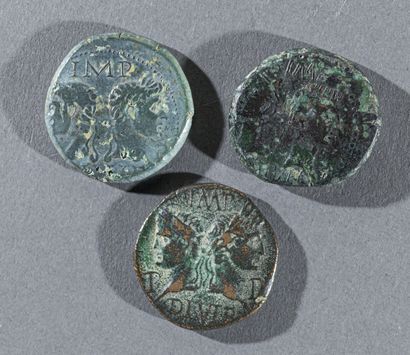 null Auguste et Agrippa, 3 as de Nîmes, bronze, 27,2 mm (très belle patine verte...