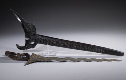 null MALAYSIA, 20th century 

Kriss with wavy blade, the metal with marbled pattern,...