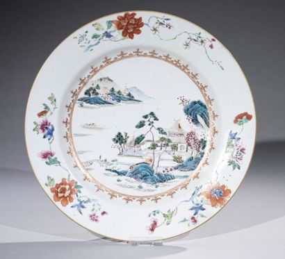 null CHINA, Compagnie des Indes, 18th century

Round porcelain dish with enameled...