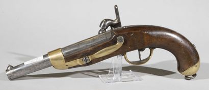 null France

Cavalry pistol model 1822 T bis 

Wooden frame with old shocks, iron...