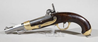 null France

Pistol Model 1822 T BIS built of origin

Wooden frame stamped with remainder...
