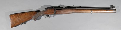 null ***** Austria 

Steyr 7X64 ? rifle

Wooden frame, chequered grip, breechblock,...