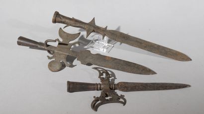France

Set of 3 halberd irons

Manufacture...