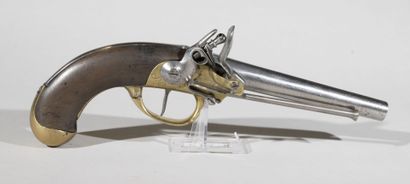 null France

Cavalry pistol 1777 with box 

Wooden frame with short barrel, brass...