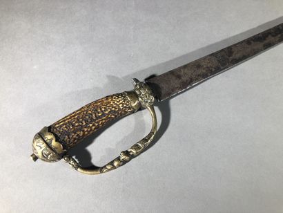 null France

Dagger of venery 

Brass mounting, horn handle, broken quillon, straight...