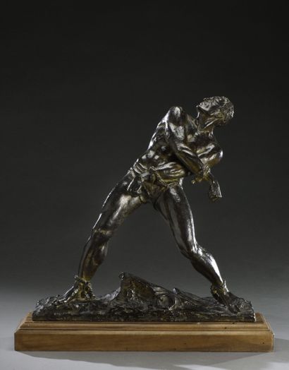 null Pierre LE FAGUAYS (1892-1962)

Le prisonnier

Épreuve en bronze à patine brune...
