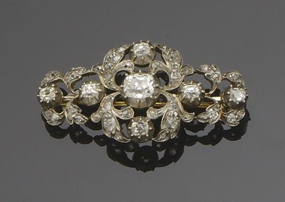 null Silver brooch (800°/°°) with openwork plant decoration entirely set with old...